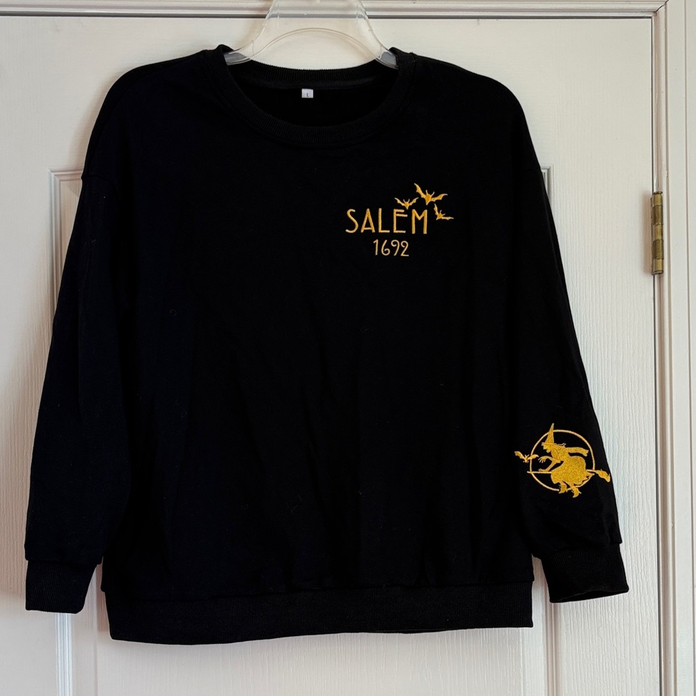Black Salem 1692 Sweatshirt with Gold Accents